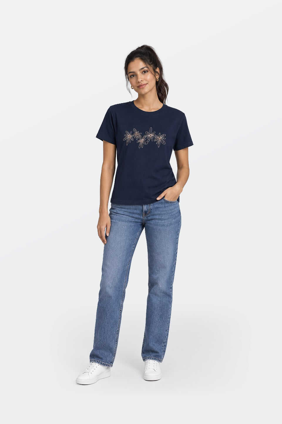 Camiseta flores bordadas