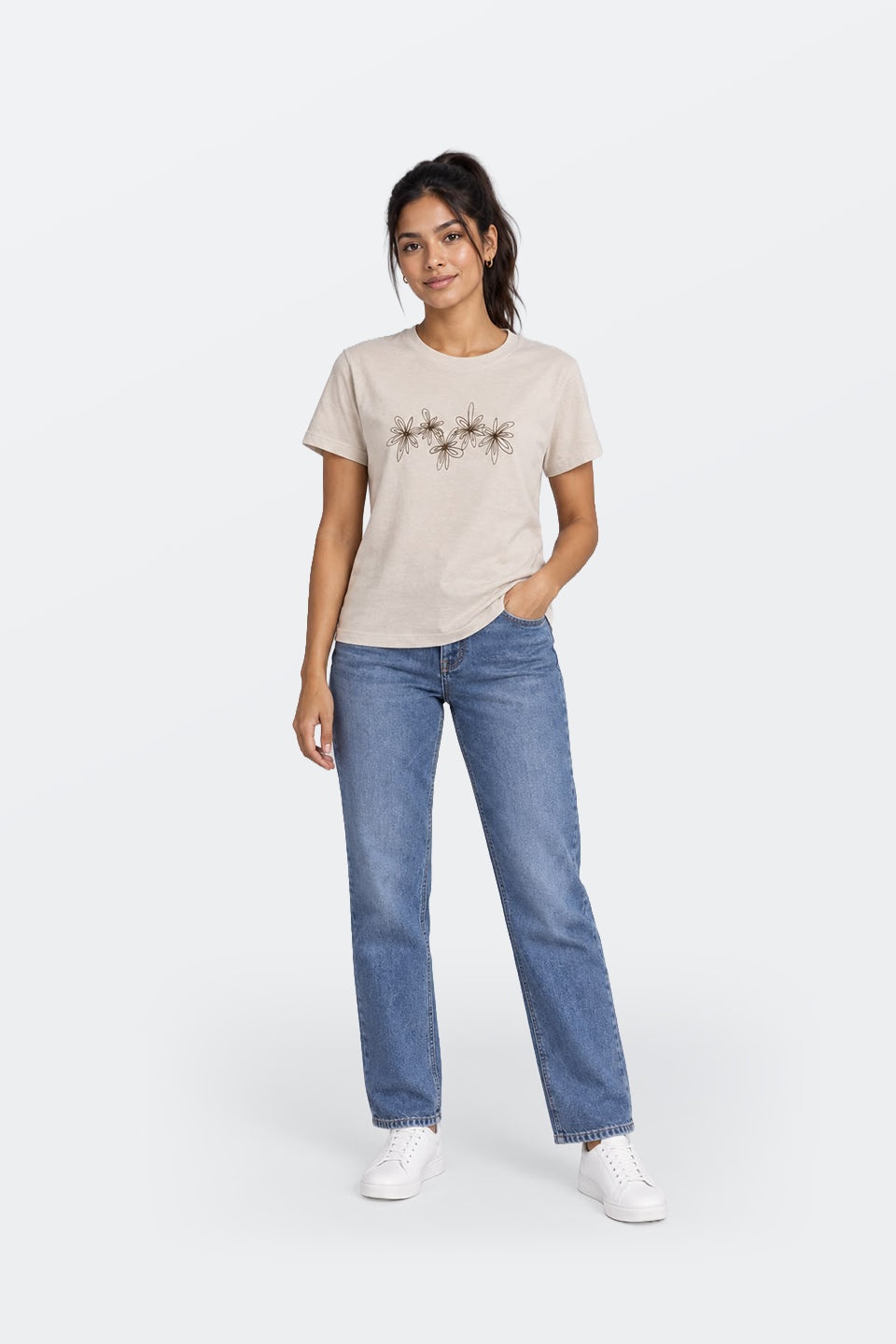 Camiseta flores bordadas