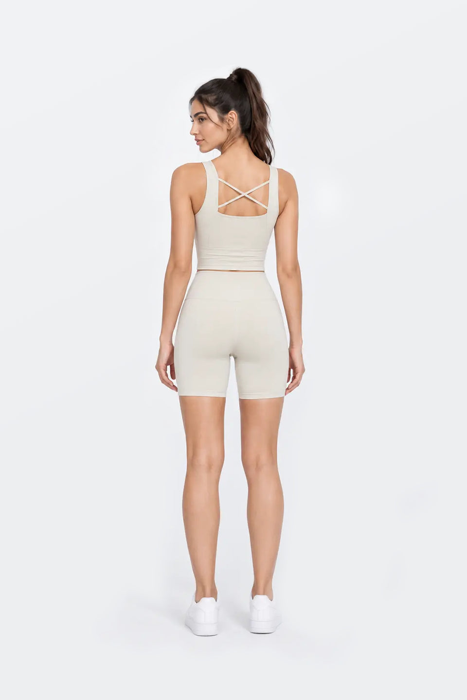 Conjunto deportivo tirantes